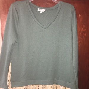 Lightweight sweater